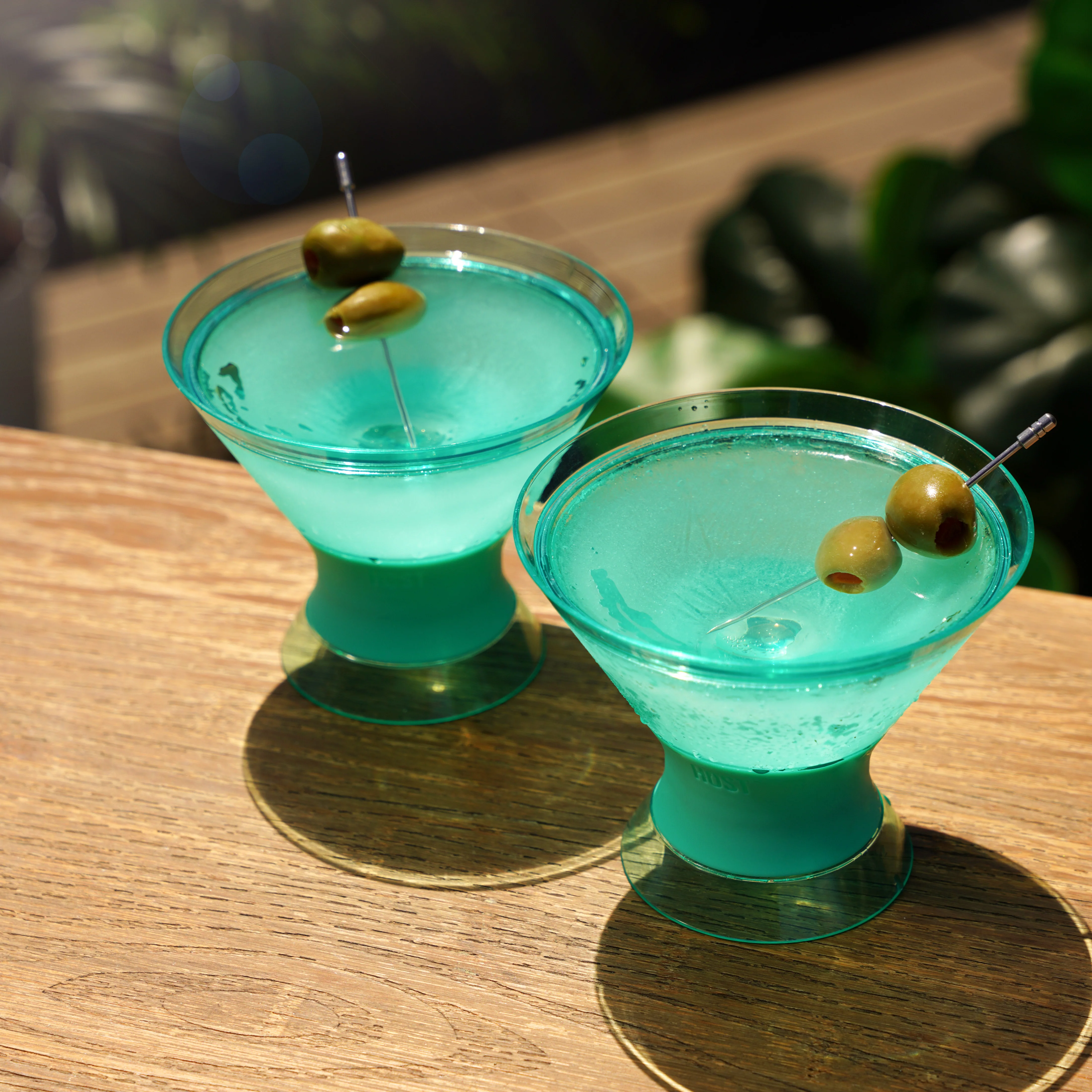 Martini FREEZE Cooling Cup in Aqua, Set of 2 - Image 4