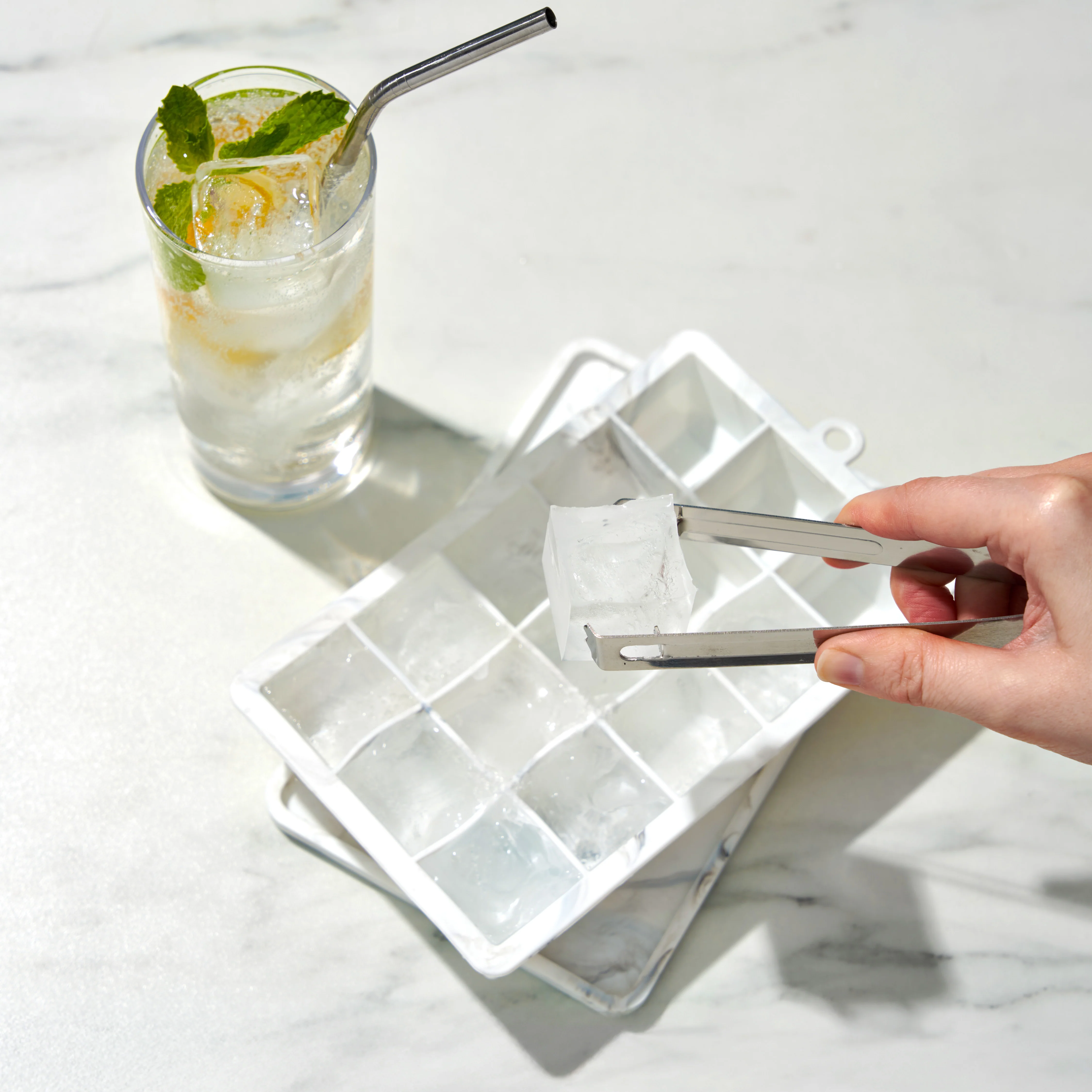 1.25" Ice Cube Tray with Lid in Gray Marble - Image 4