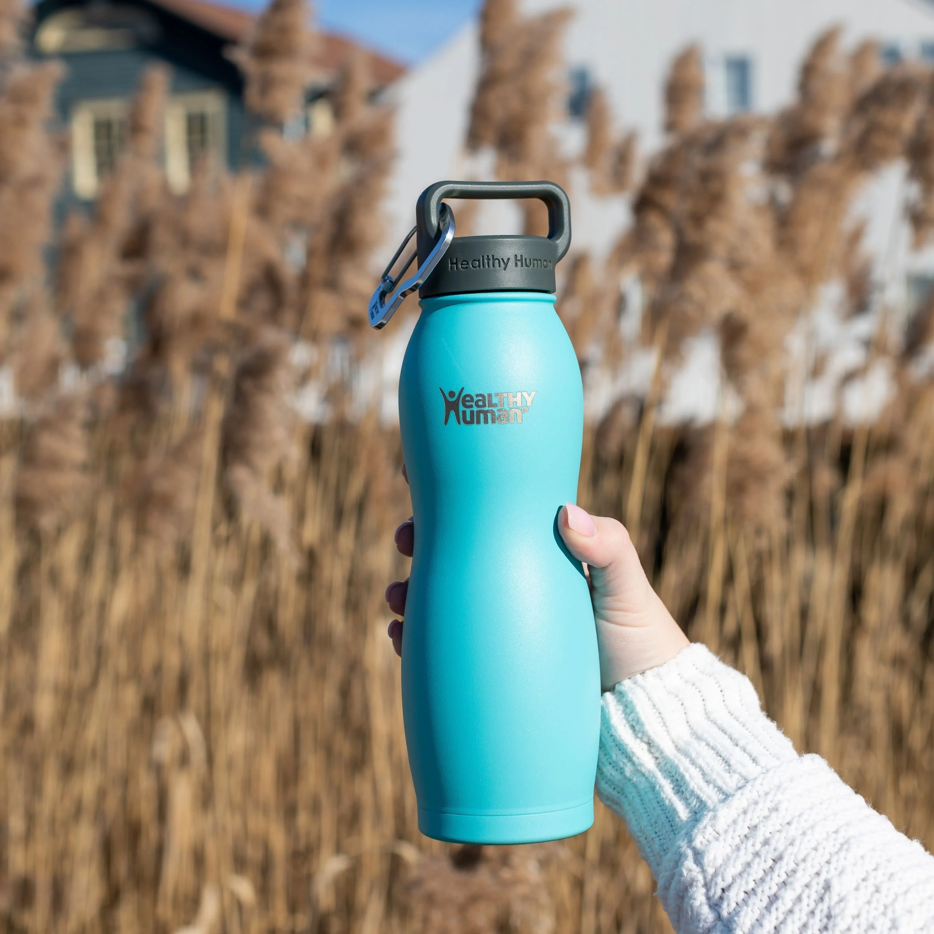 The Curve Water Bottle in Glacier, 21 oz - Image 3