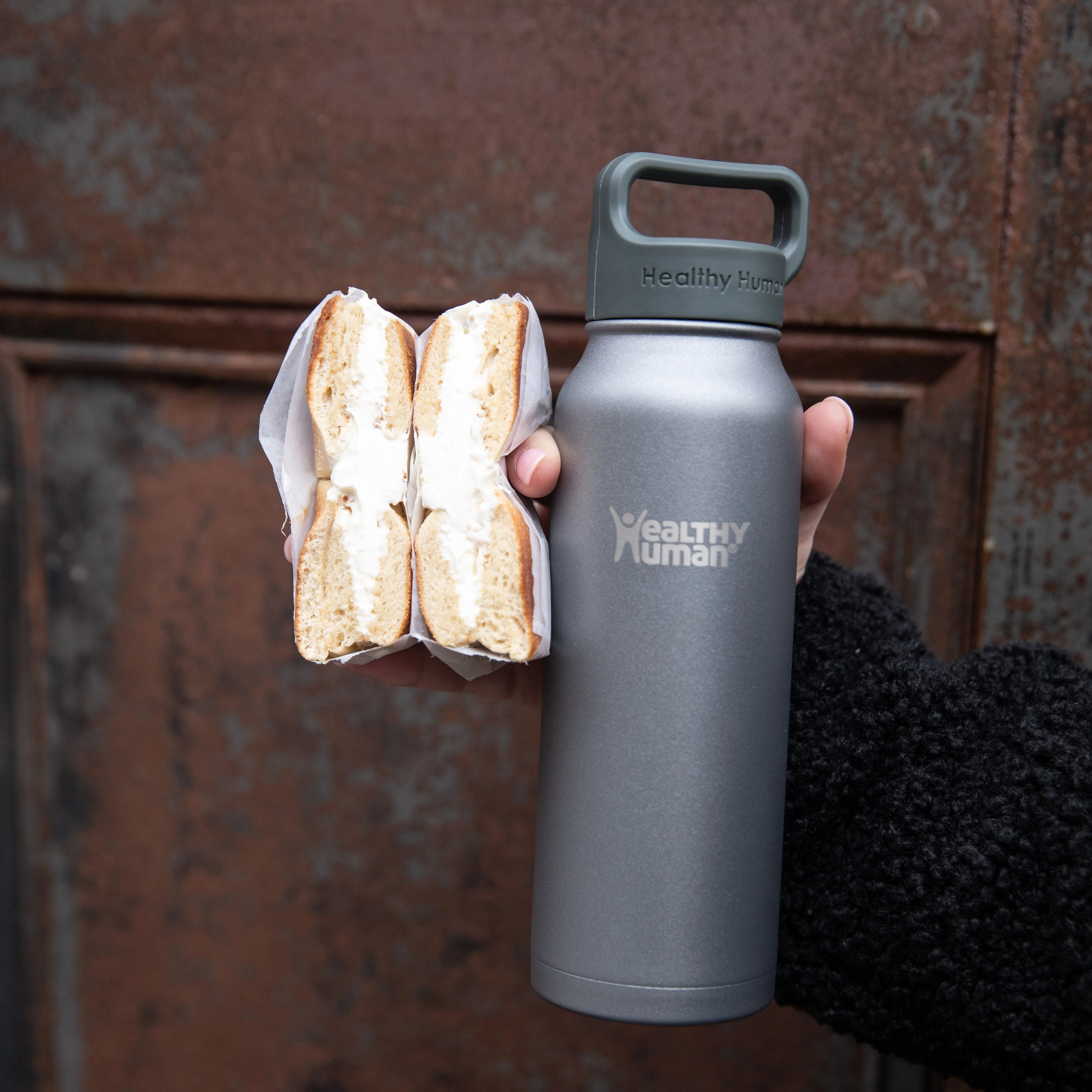 The Stein Water Bottle in Slate Gray, 21 oz - Image 3