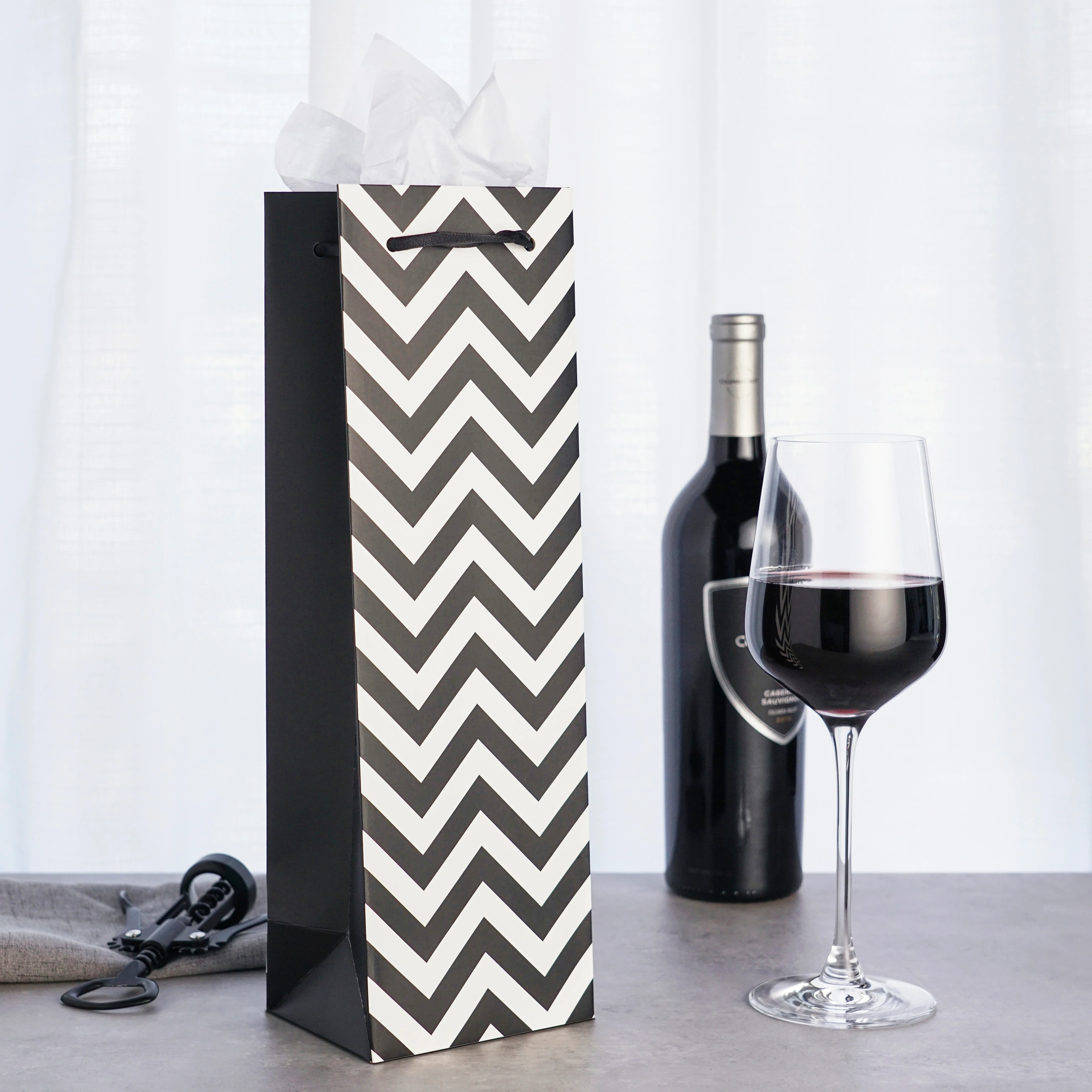 Chevron Single Bottle Wine Bag in Assorted Colors - Image 3