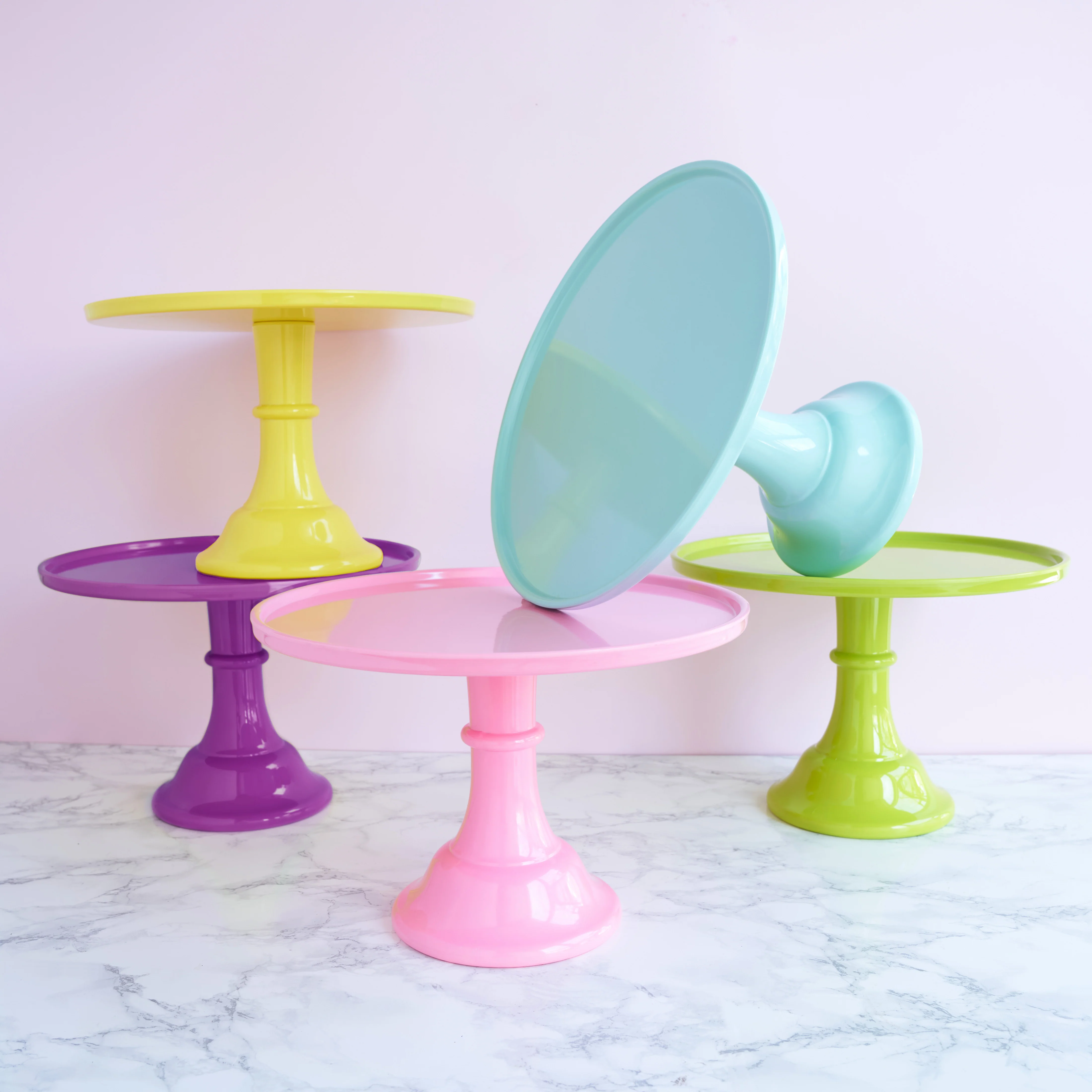 Melamine Cake Stand in Yellow - Image 4