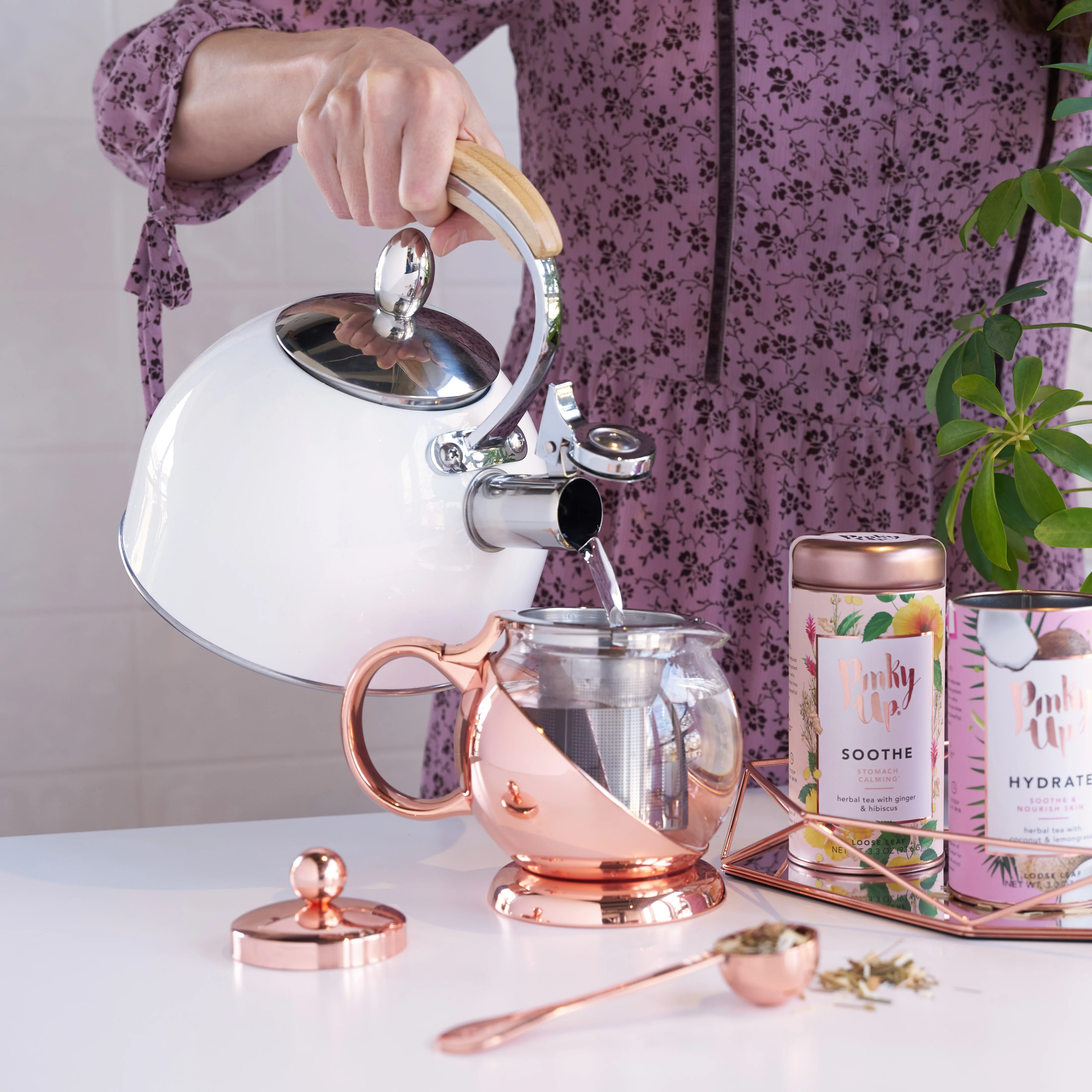 Presley Tea Kettle in White - Image 4